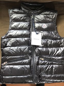 Moncler Gui Puffer Vest