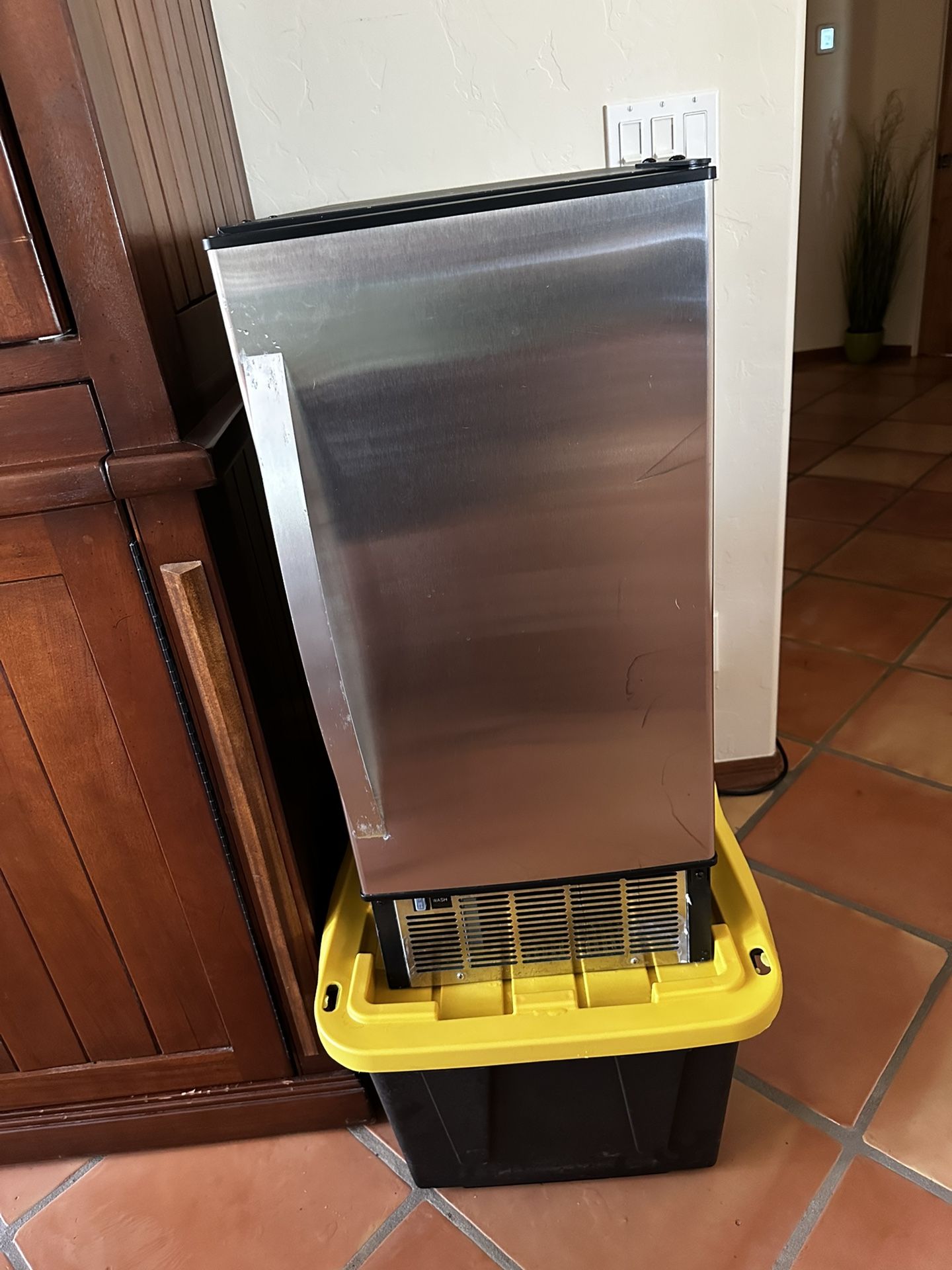 Edgestar IB450SS Ice Maker