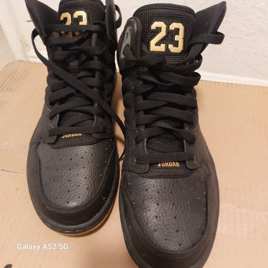 Jordan 1 Flight 4 Premium