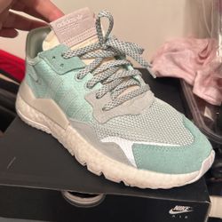Addias Size 7