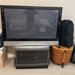 Vivi 50 Inch HDMI TV With Stand