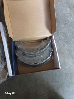 Rear Brake Shoes and  disk Kit  for Toyota Prius Celica , Scoin