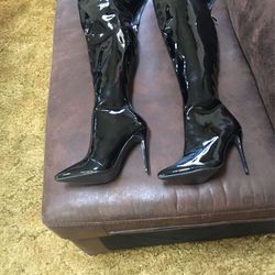 Thigh High  Ladies black boots size 6+ black leather jacket size large