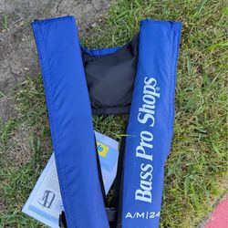 Bass Pro Shop Life Vest