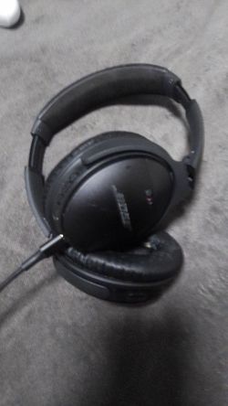 Bose quietcomfort headphones