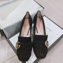 New- Gucci Low Heel Loafer (Size 35.5)