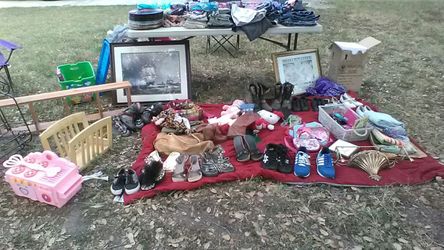 Garage Sale 8o19 n FM 493 Donna