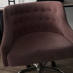 Pink Velvet Chair 