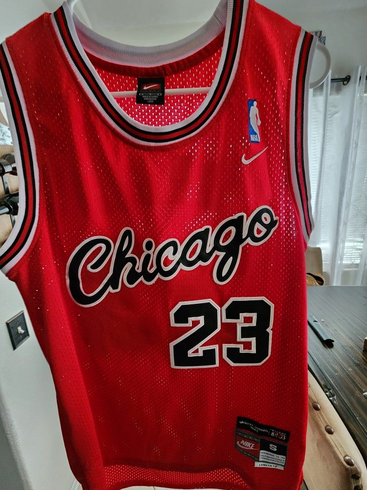 Michael Jordan jersey Small