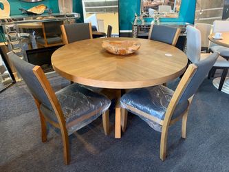 Round Dining Table with 4 Chairs,$550