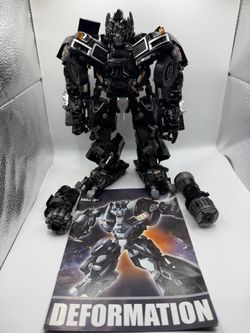 BMB ironhide figure