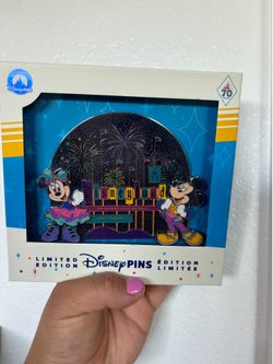 LE 70th Disneyland Jumbo pin