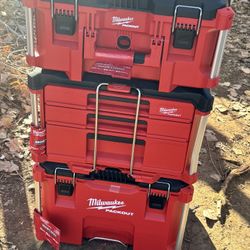 Milwaukee Pack Out Three-Piece Set 230