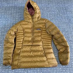 Patagonia Down Pullover Hoody