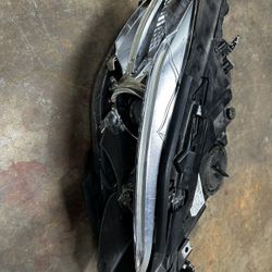 2014-2016 BMW F10 5 Series Front Passenger Headlight