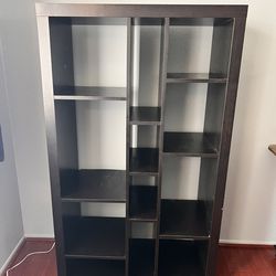 Free - Bookshelf
