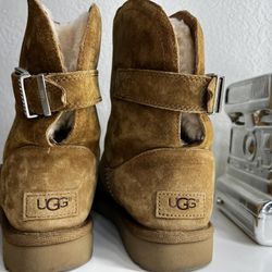 UGG Boots 🤍