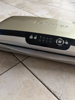 Fellowes Laminating Machine