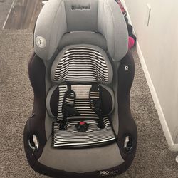 3-1 Car Seat That Turns In Booster