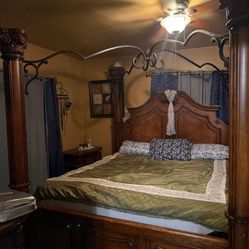 Cal-King Bedroom Set