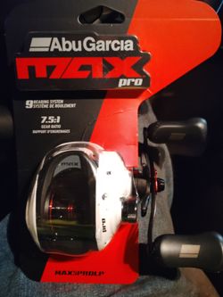 Abu Garcia Max Pro Baitcasting Reel