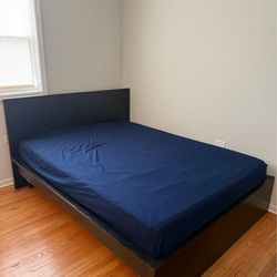 King size bed