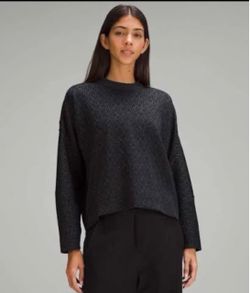 Lululemon Textured Jacquard Crewneck Pullover / Size 8
