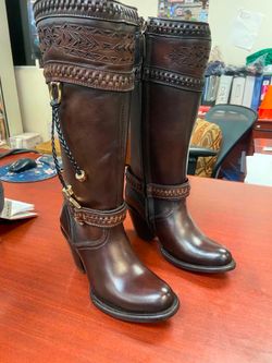 Botas de piel para mujer con cierre