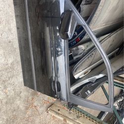 02 Bmw E46 Driver Door