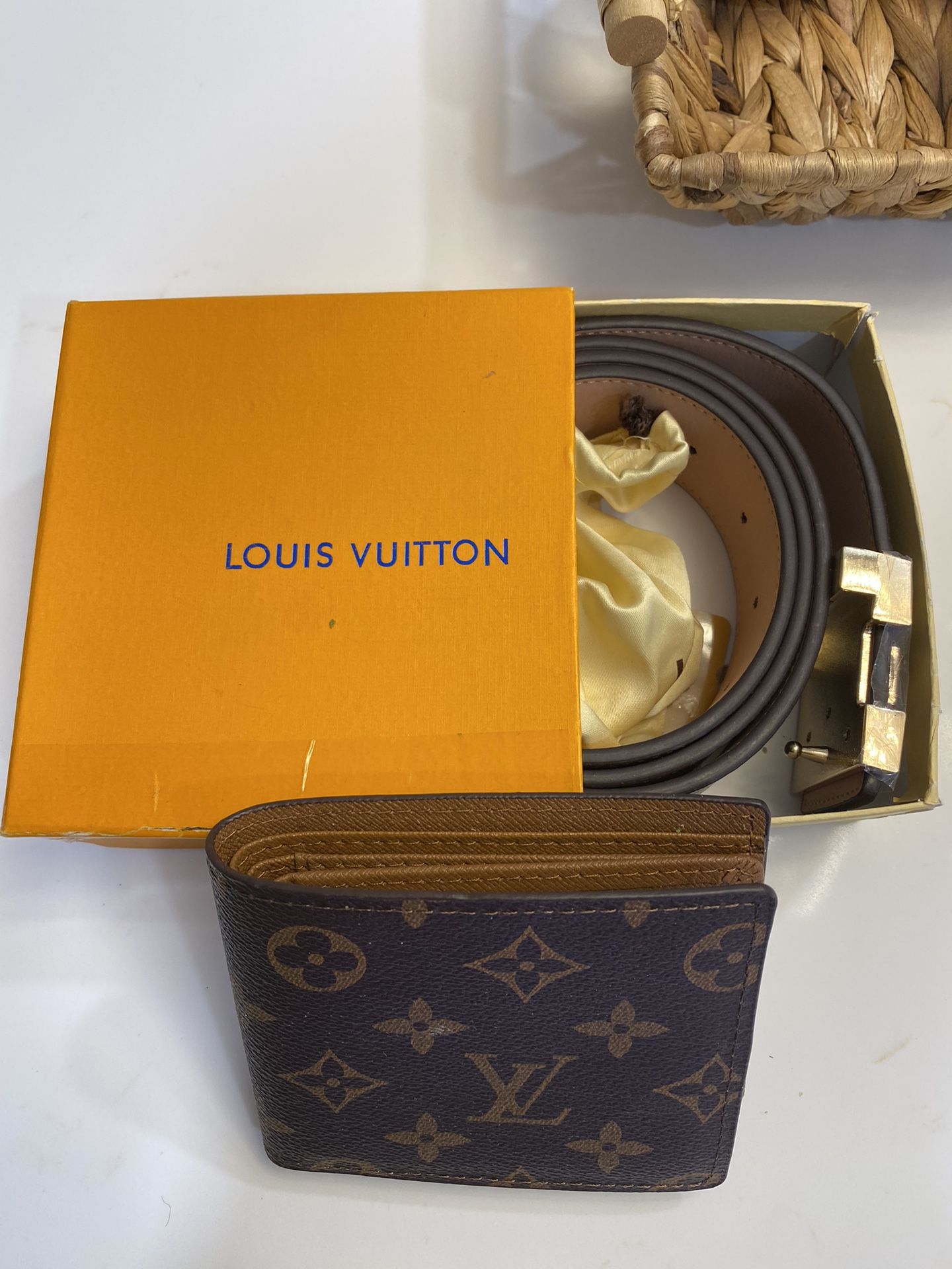 Louis Vuitton Belt  And Wallet 
