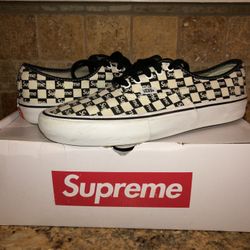 Supreme Checkered Vans