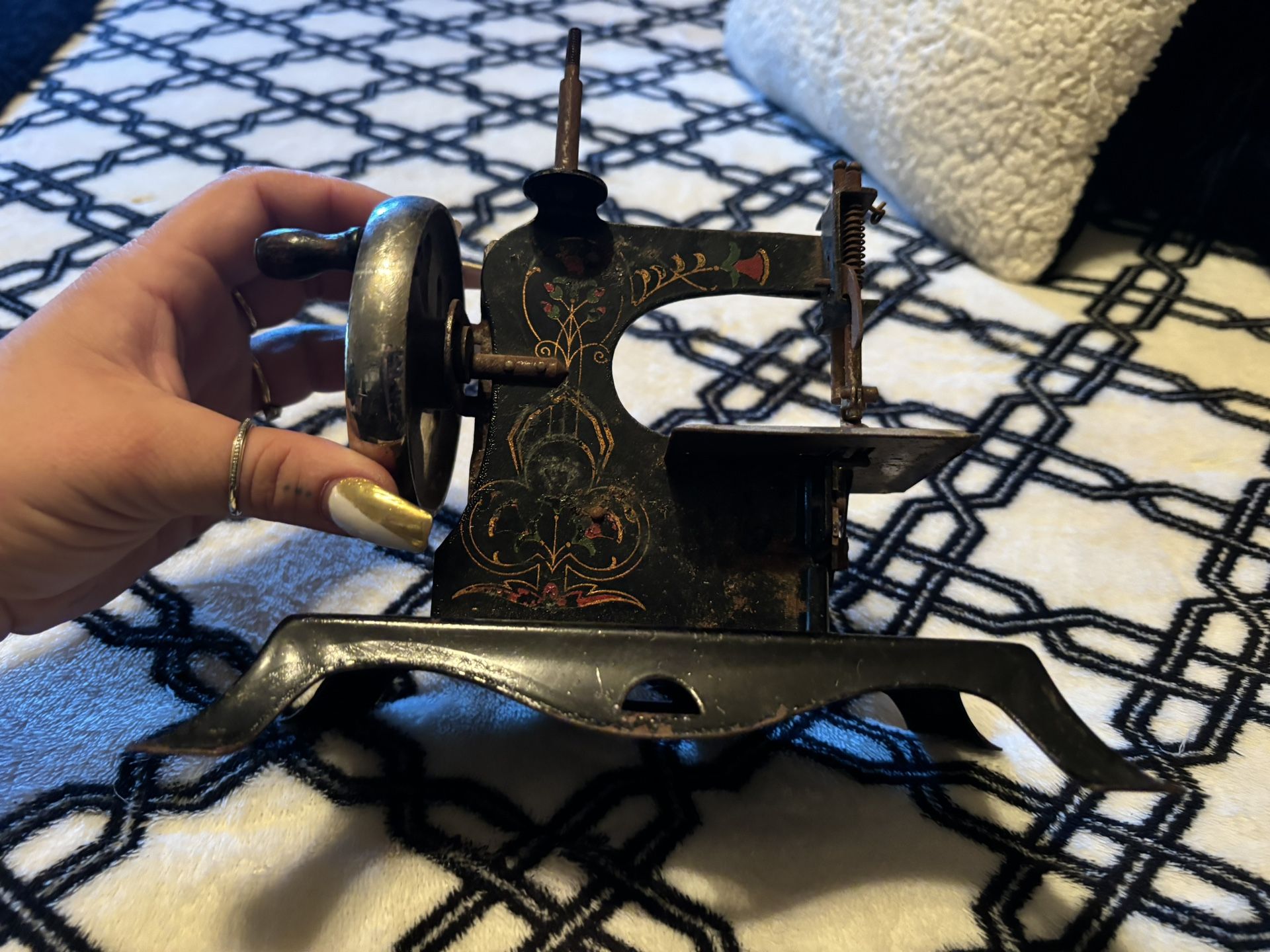 Part Of An Old Seeing Machine - Antique