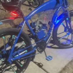 26” Custom Rebuild 3.4L Felt Faker Gas Tank Frame Powered By Pedaling Or By The Fully Rebuilt 70cc Iron Maiden/Minerelli 6.5+HP Engine