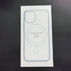 iPhone 16 Plus Magnetic Case