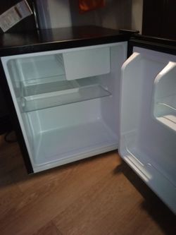 Mini fridge