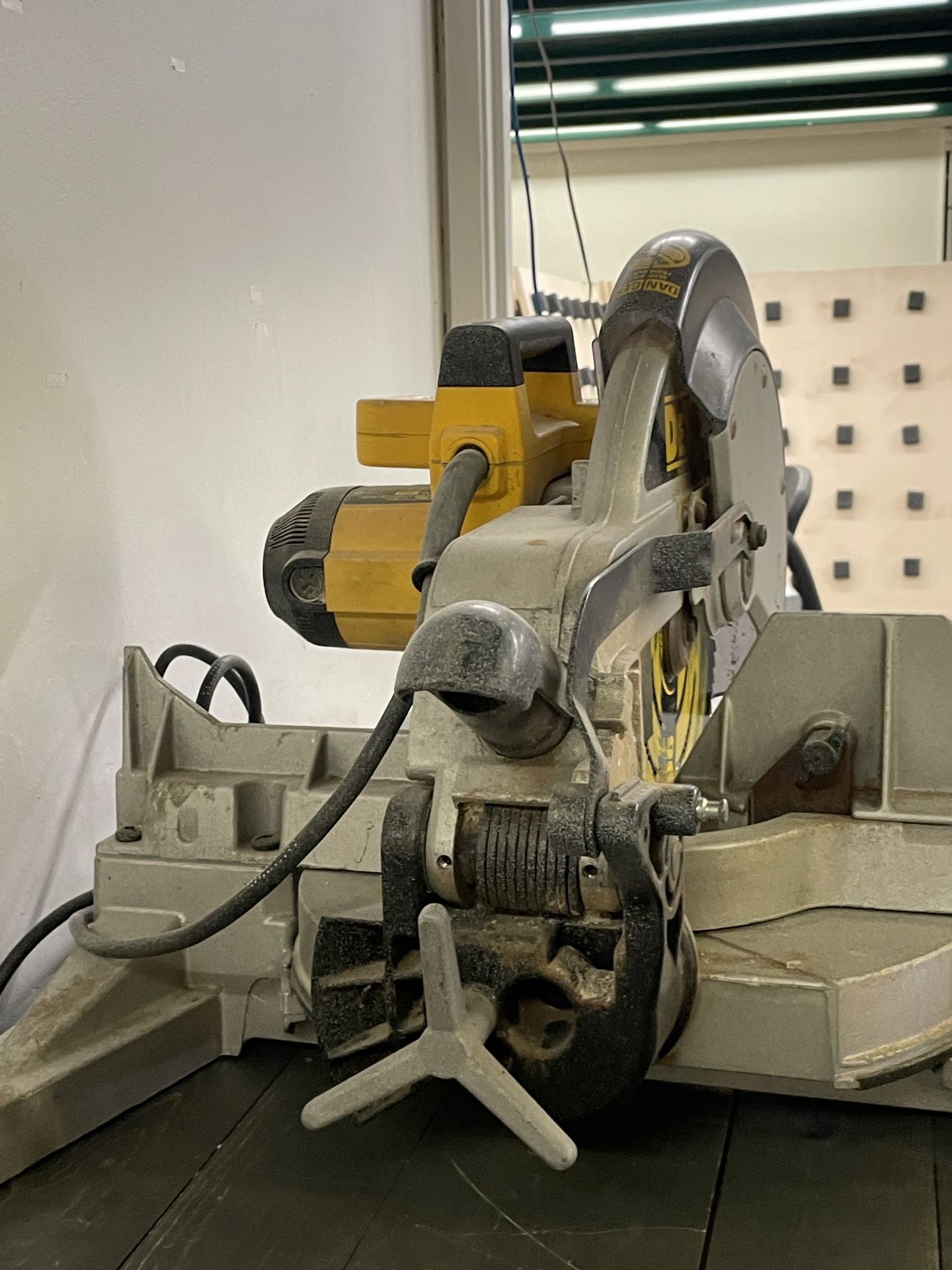 Dewalt dw750 discount