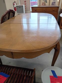 Nice kitchen Table