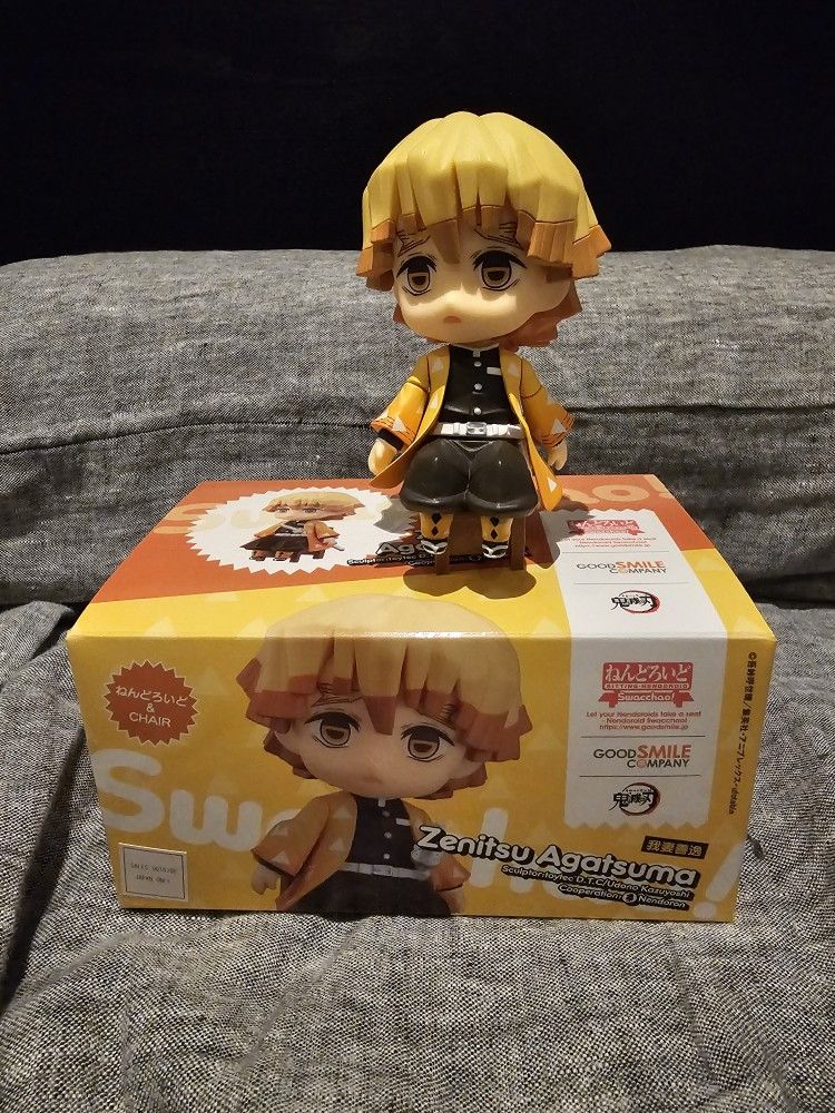 Zenitsu Figure WITH BOX