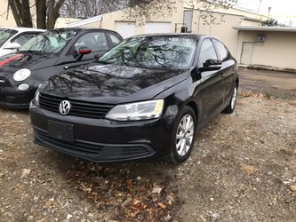2012 vw Jetta leather sunroof