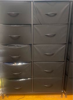 20 small drawers / 20 gabetas pequeñas