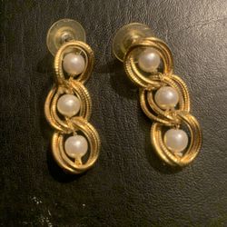 Tone Drop Pearl Earrings 