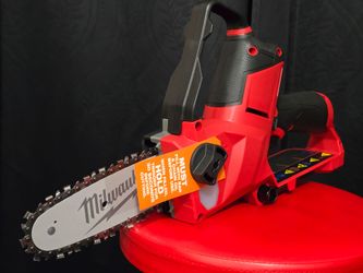 Milwaukee M12 Pruning Chainsaw