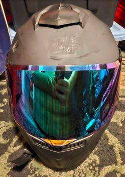 🪖 Motorcycle Helmet — Good Condition