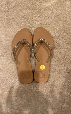 REEF SANDALS SIZE 7
