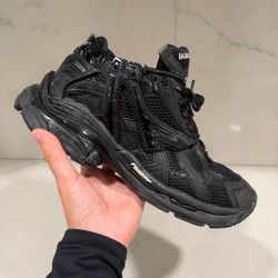 Runners size 9