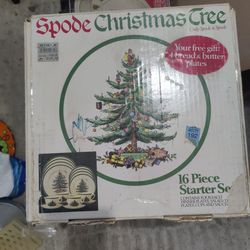 Spode and pfaltzgraff vintage Christmas cup and plate sets