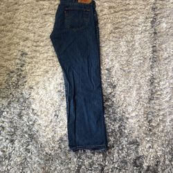Men’s Levis 501 Size 38x 32