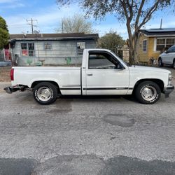 Chevy C1500 Regular Cab Pickup Truck 1995