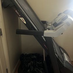 Treadmill 