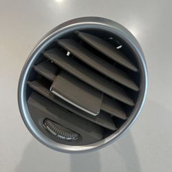 06-12 Mercedes X164 left/driver side AC vent